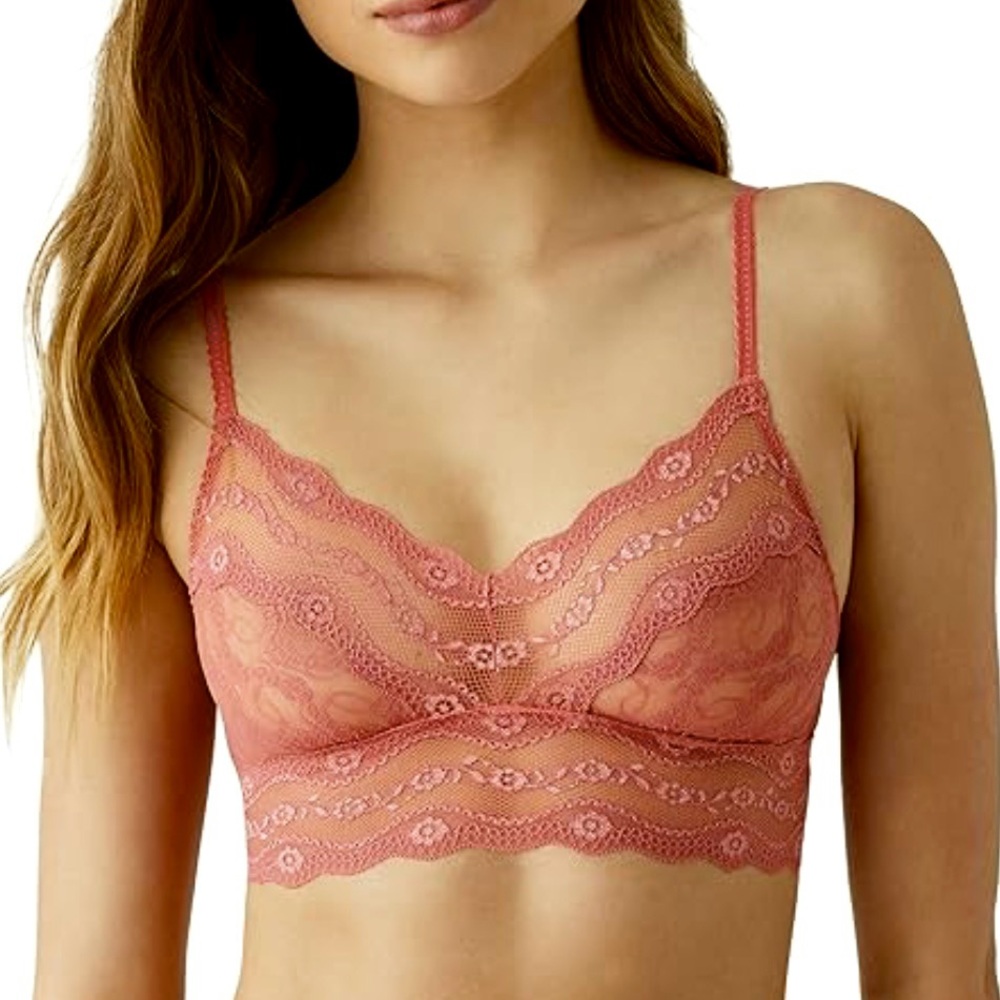 - b.tempt’d M Lace Kiss Bralette! NEW!